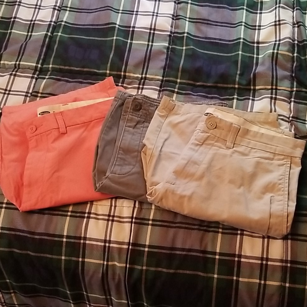 2 pairs of old navy slim shorts size 31